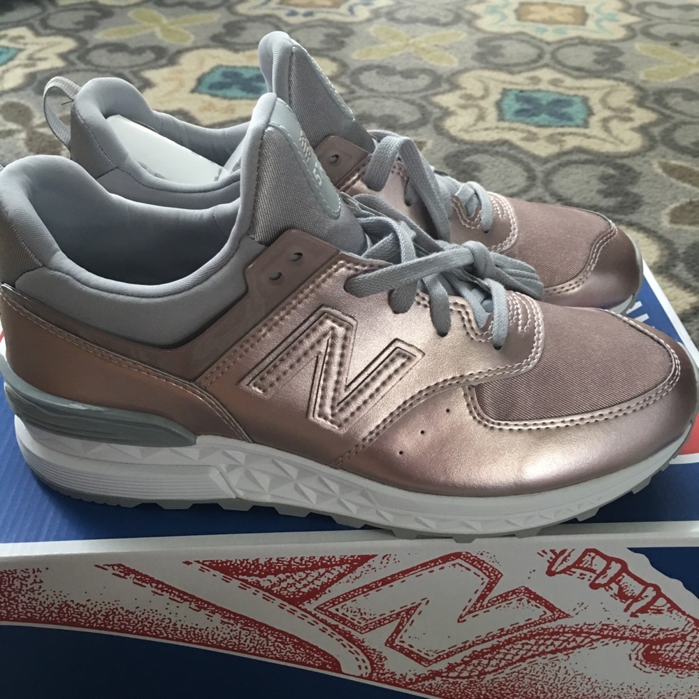 New Balance 574 Rose Gold Size 7.5
